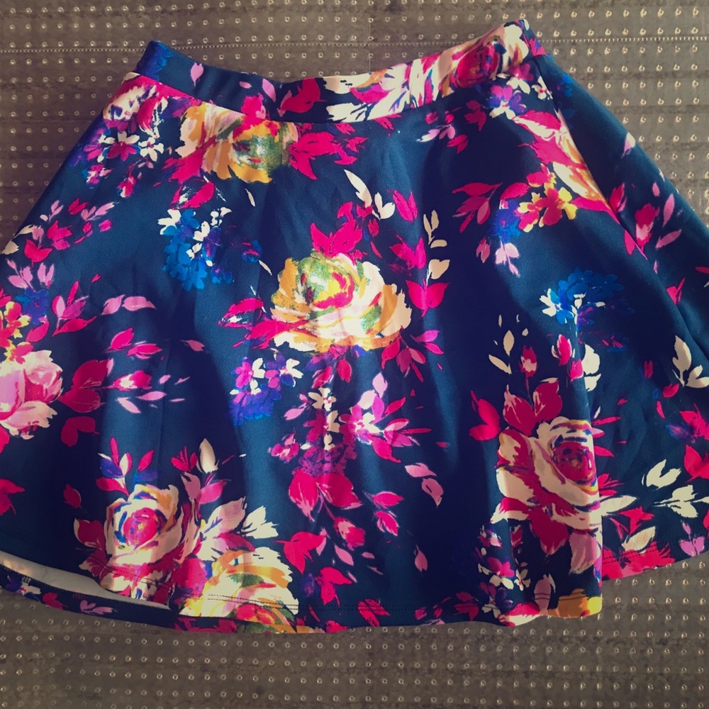 Multi color beautiful skirt